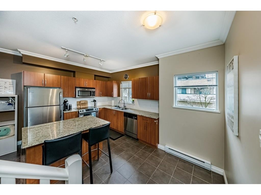 611-1661 Fraser Ave
