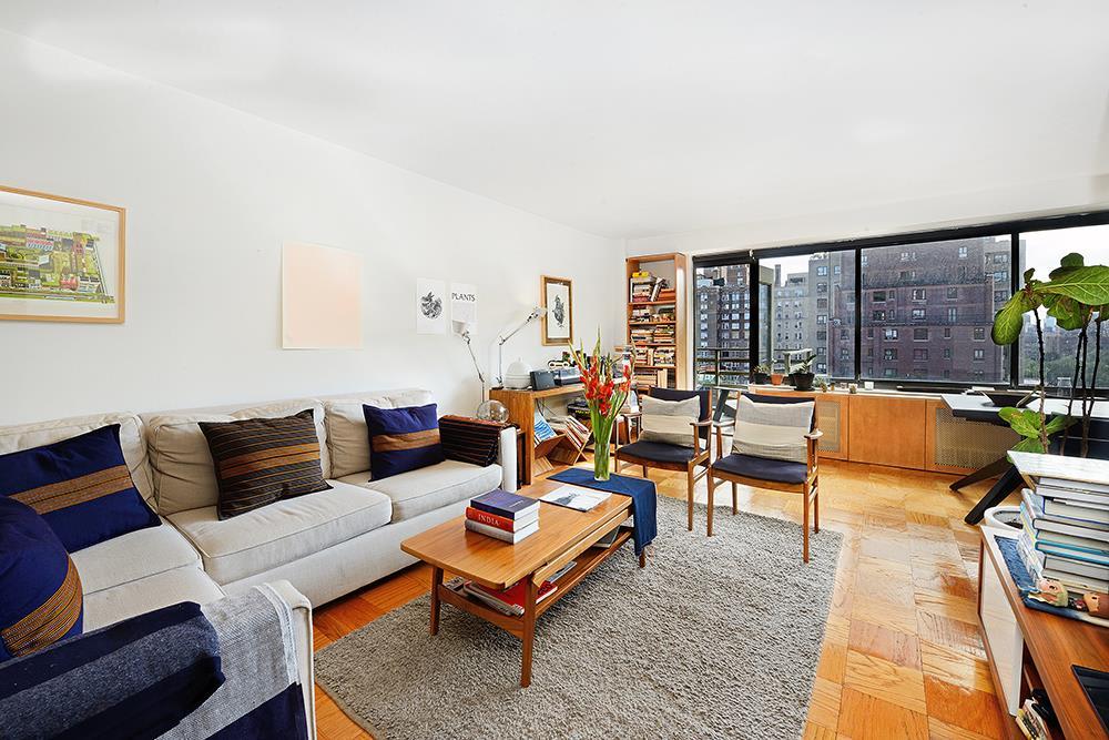 372 CENTRAL PARK W #14W