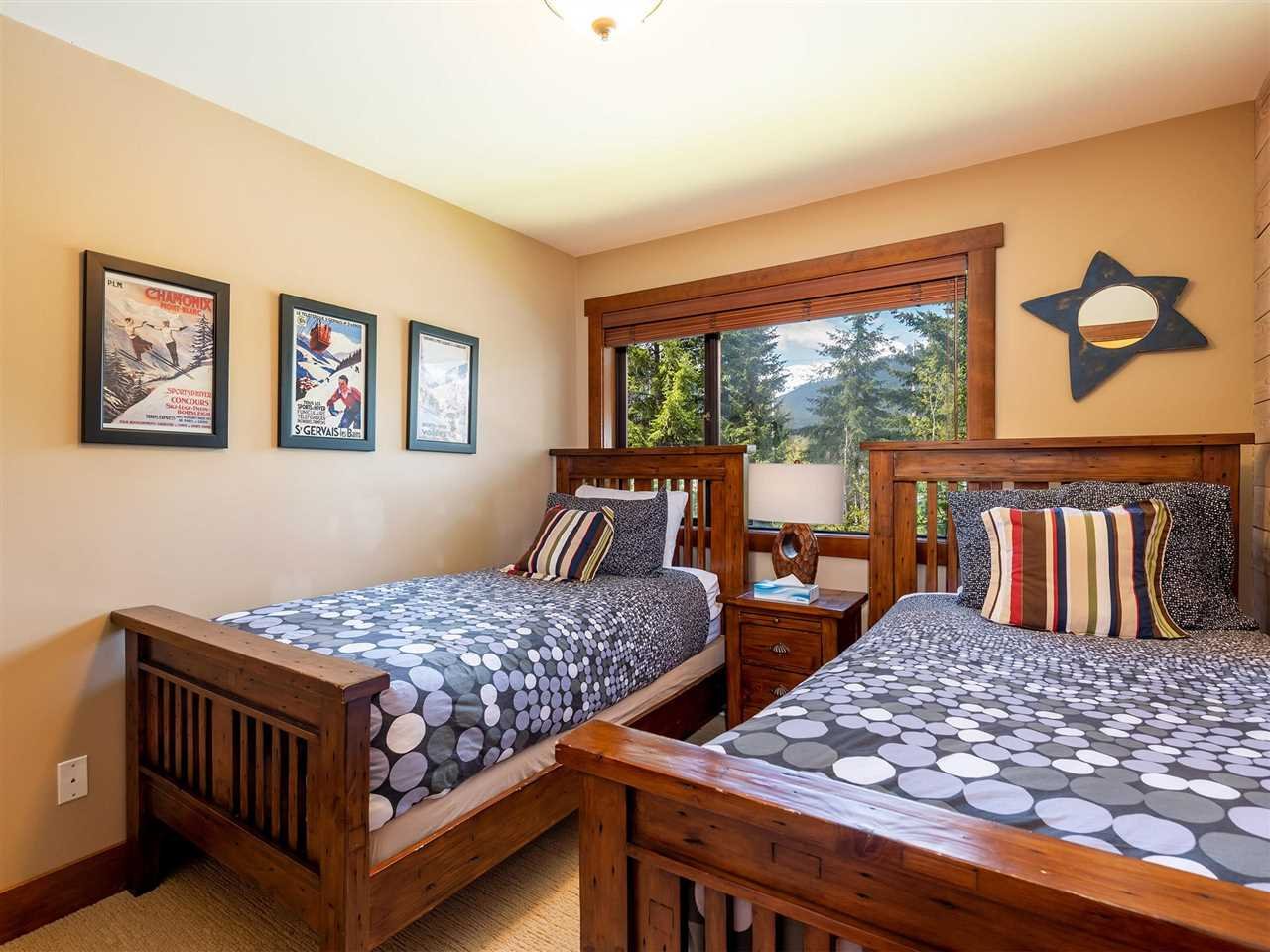 21-4100 Whistler Wy