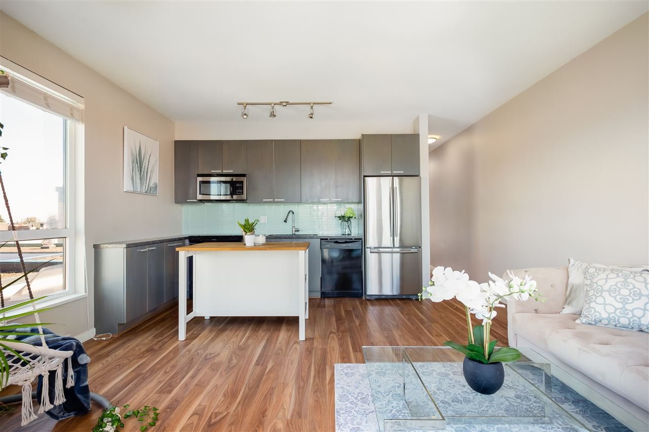 318-5388 Grimmer St