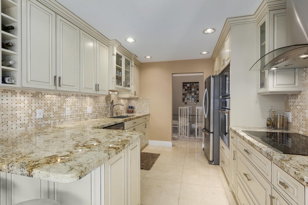 1120 Strathaven Dr
