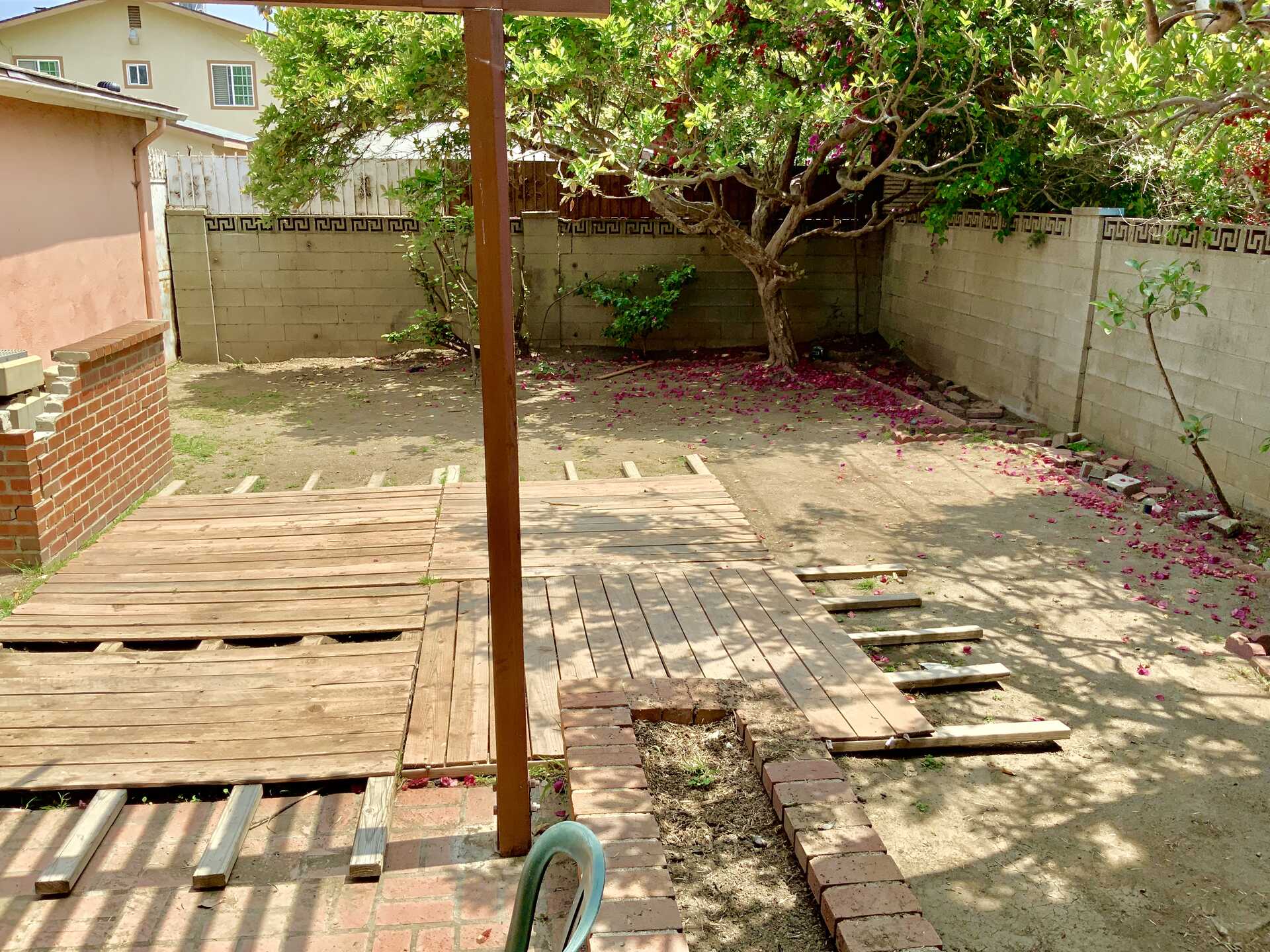 908 Rose Ave