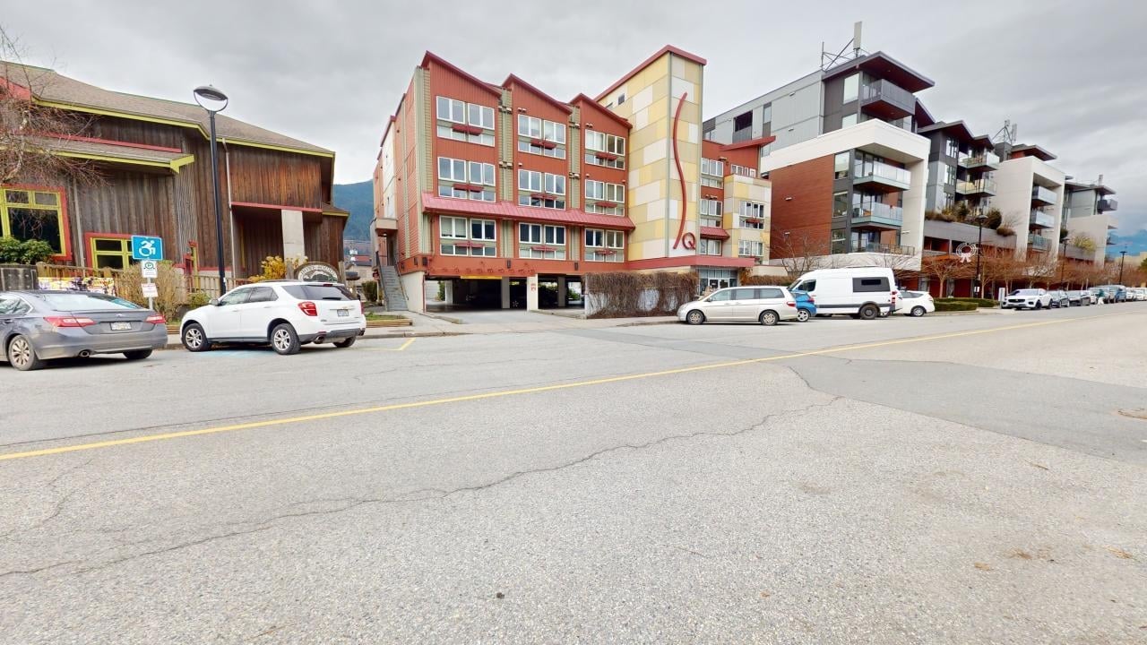 211-37841 Cleveland Ave