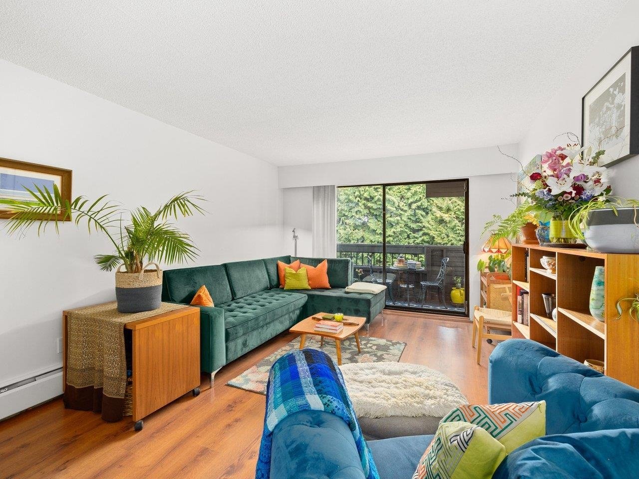 316-440 E 5th Ave
