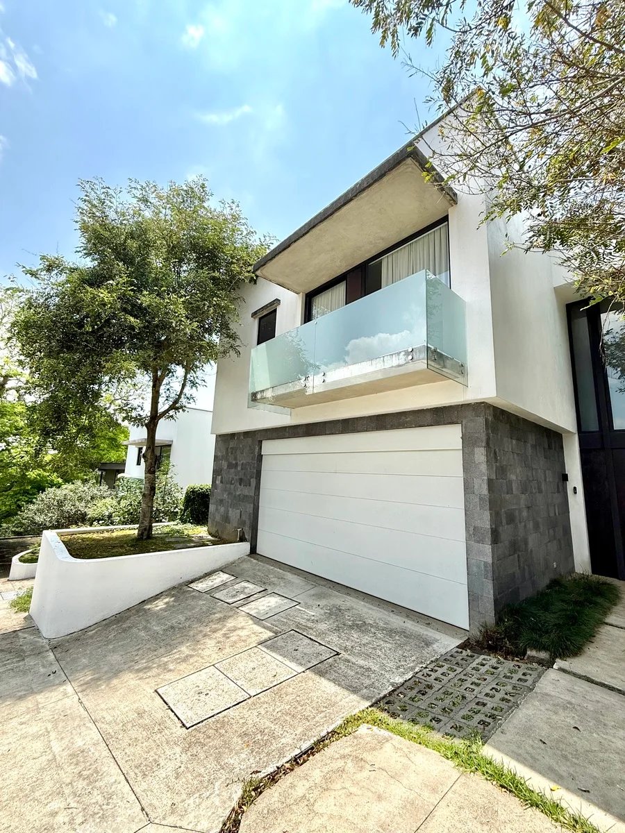 Modern Garden Townhome, Escazu, San Jose
