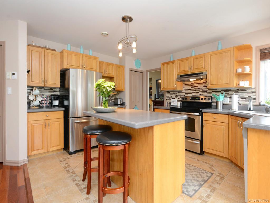 1370 Charles Pl
