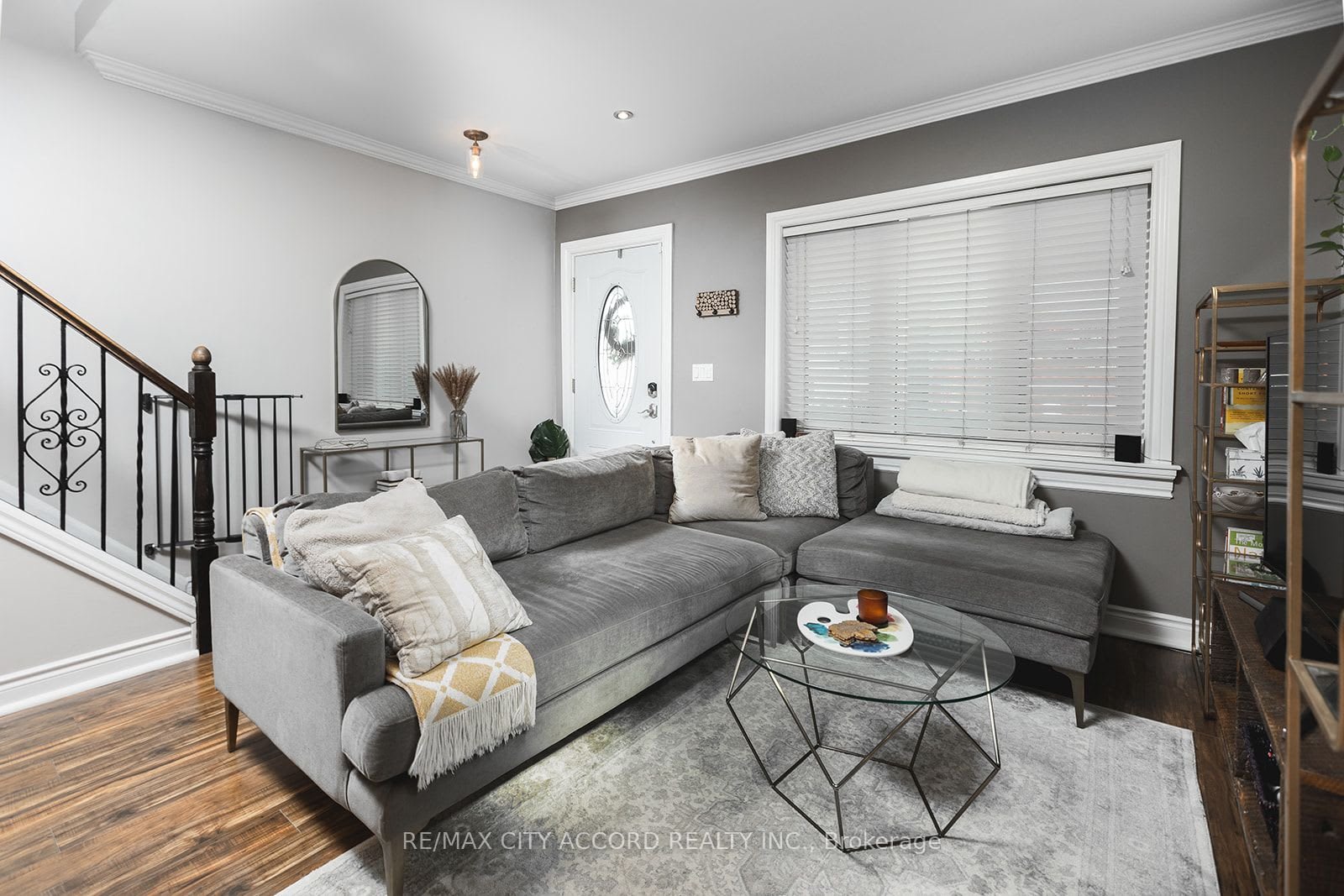44 Bicknell Ave