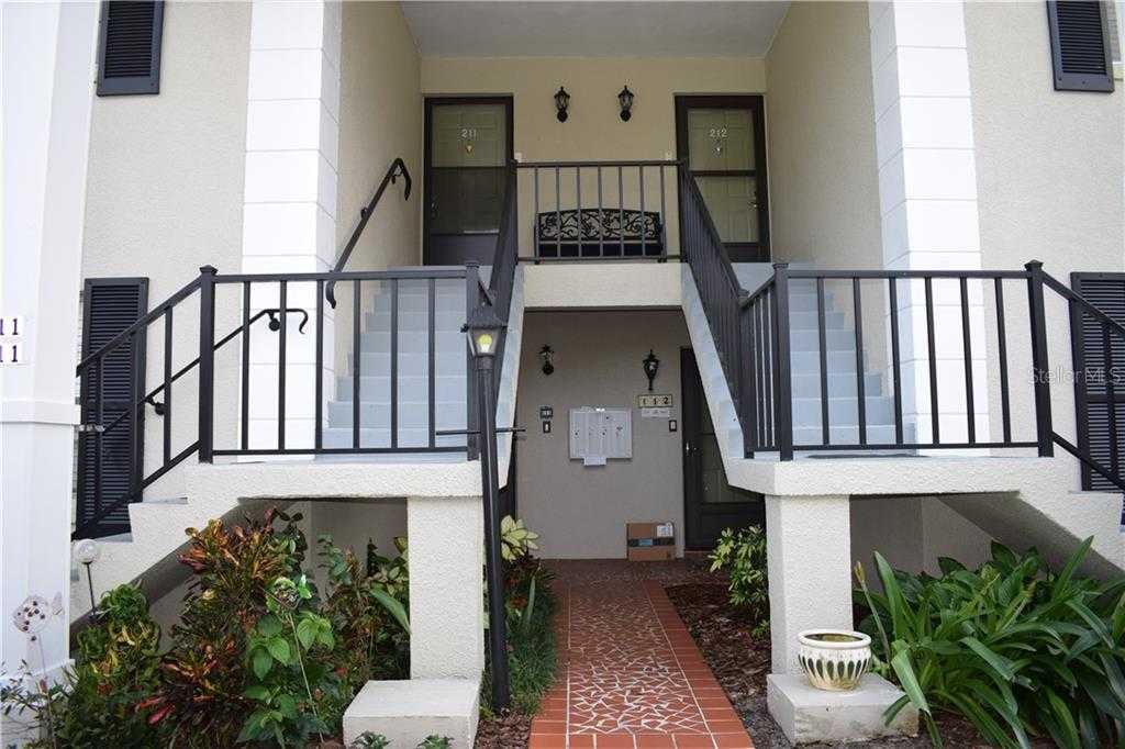 689 NW LAKE HOWARD DRIVE NW Unit 211