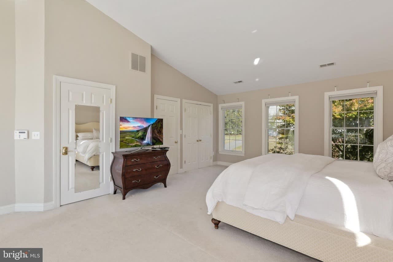 2549 Carrollton Rd