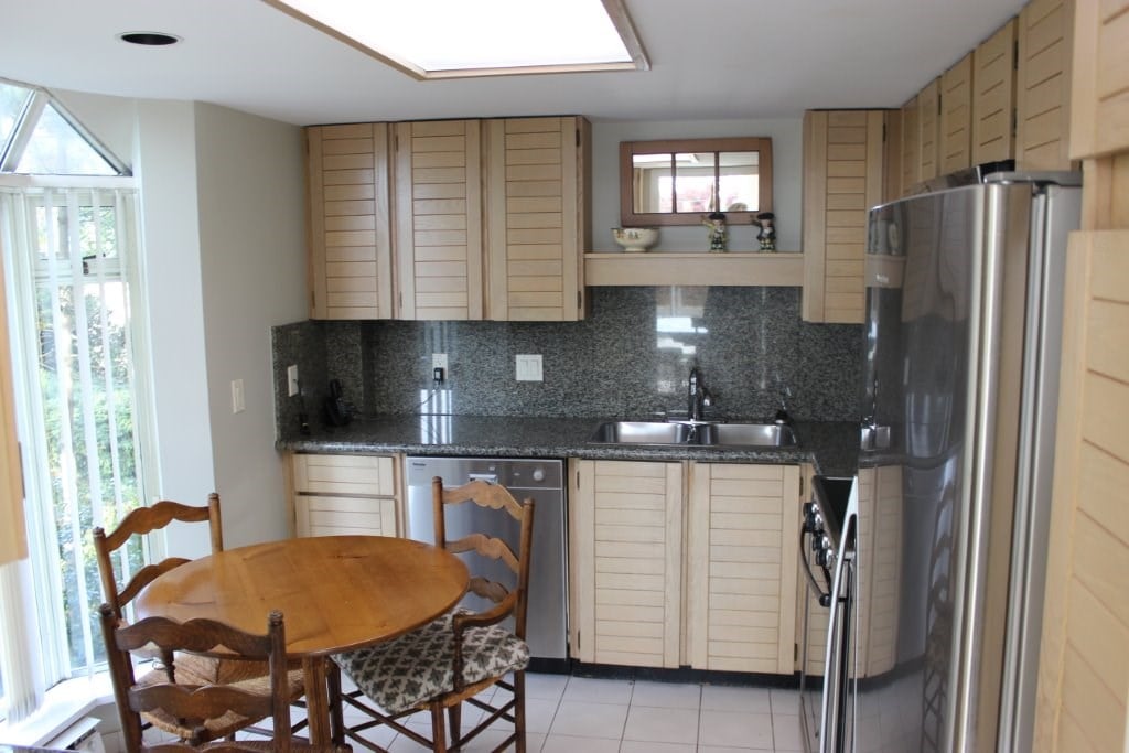 202-1455 Duchess Ave