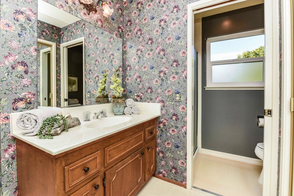 Fabulous Sycamore Home!