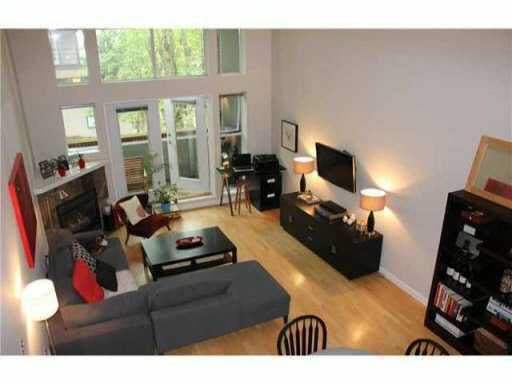 202-980 W 22nd Ave