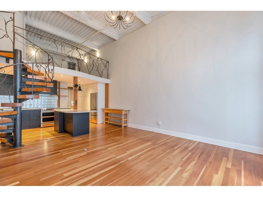 324-336 E 1st Ave