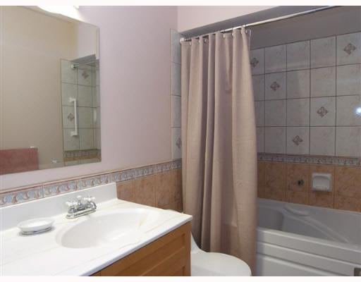 138-3300 Capilano Rd