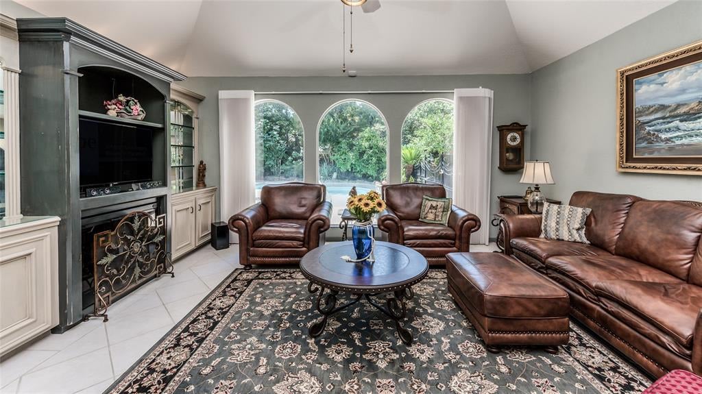 1823 MOUNTAIN ASPEN LANE