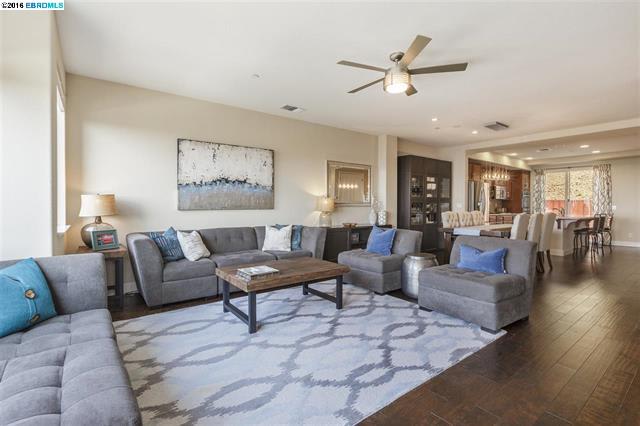 6480 Bayview Dr, Oakland, CA 94605