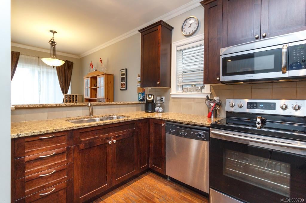 2074 Solent St, Sooke