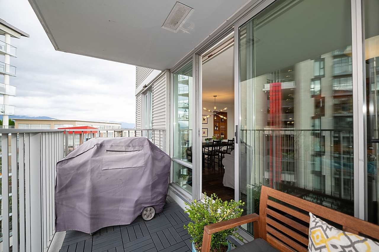 809-328 E 11th Ave