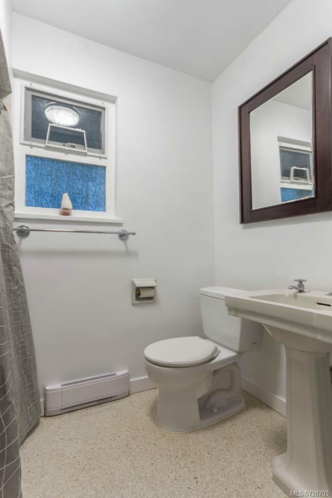 2675 Arbutus Rd