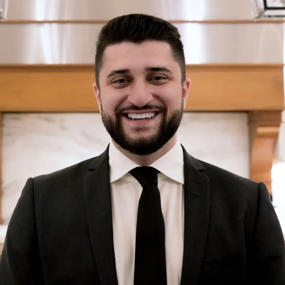 Christian Naccarato Aurora Real Estate Agent Headshot