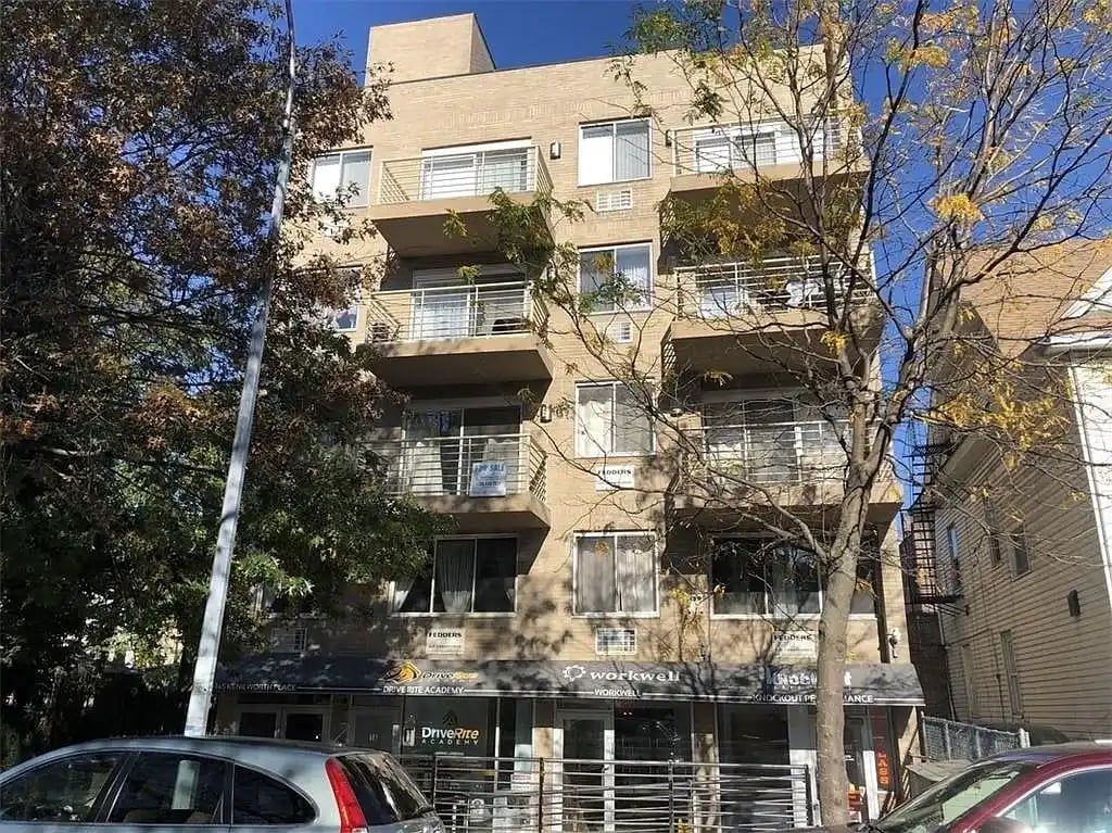 145 Kenilworth Pl, #2A