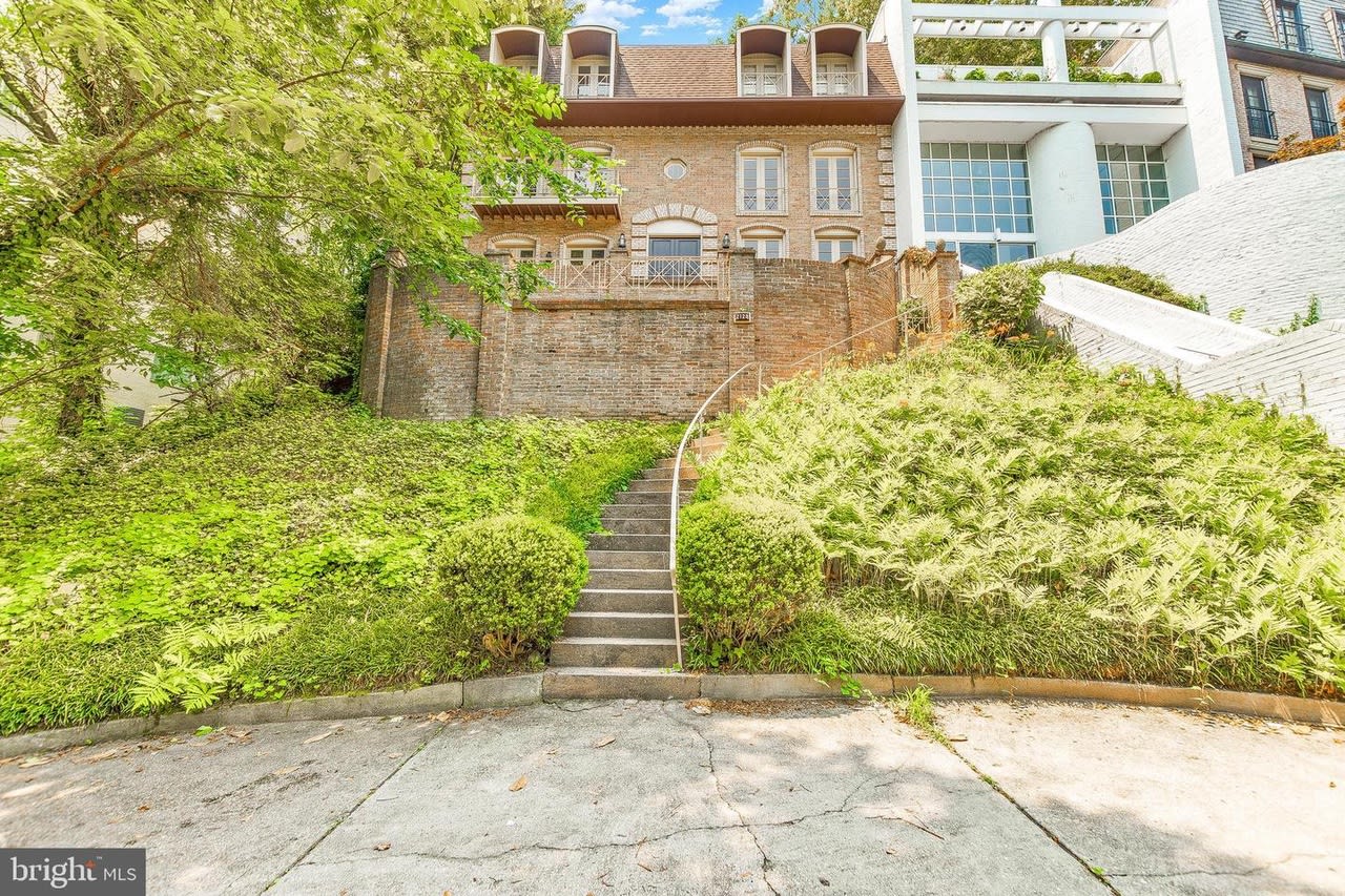 2128 Cathedral Ave NW - Buyer Represented
