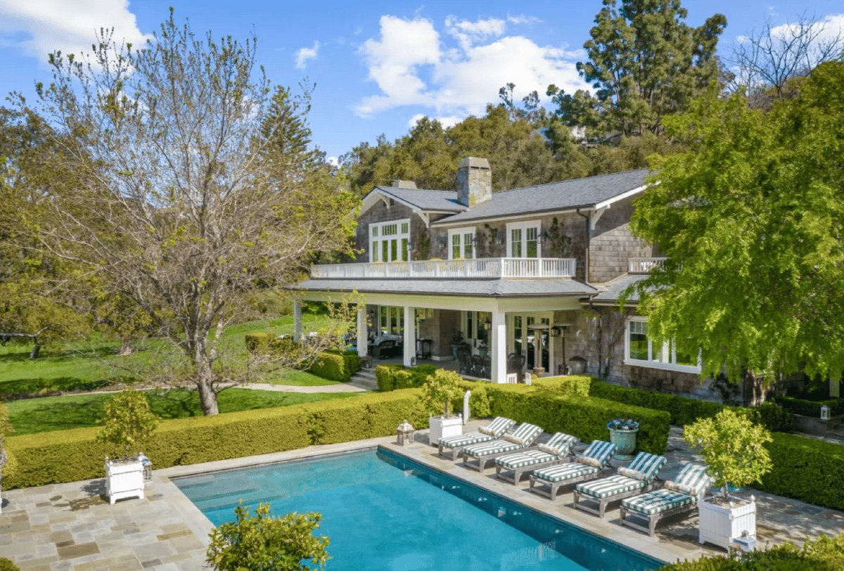 Step Inside This Grand, Ultra-secluded Hamptons-style Estate in Pacific Palisades - Listed at $35m