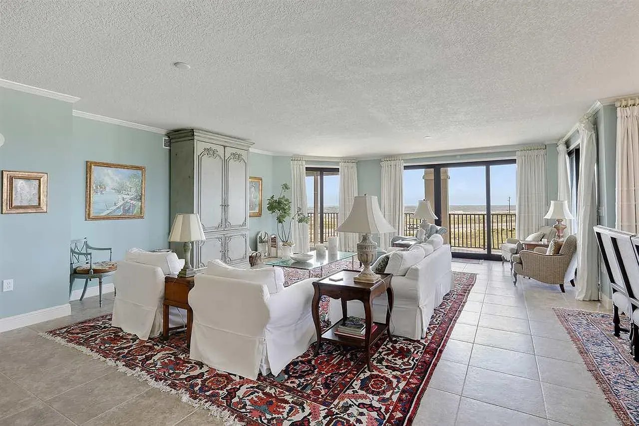14900 River Rd UNIT 301