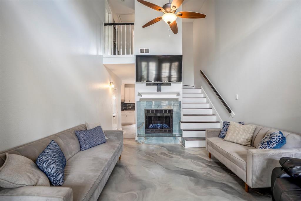 5515 STRACK RD, #138