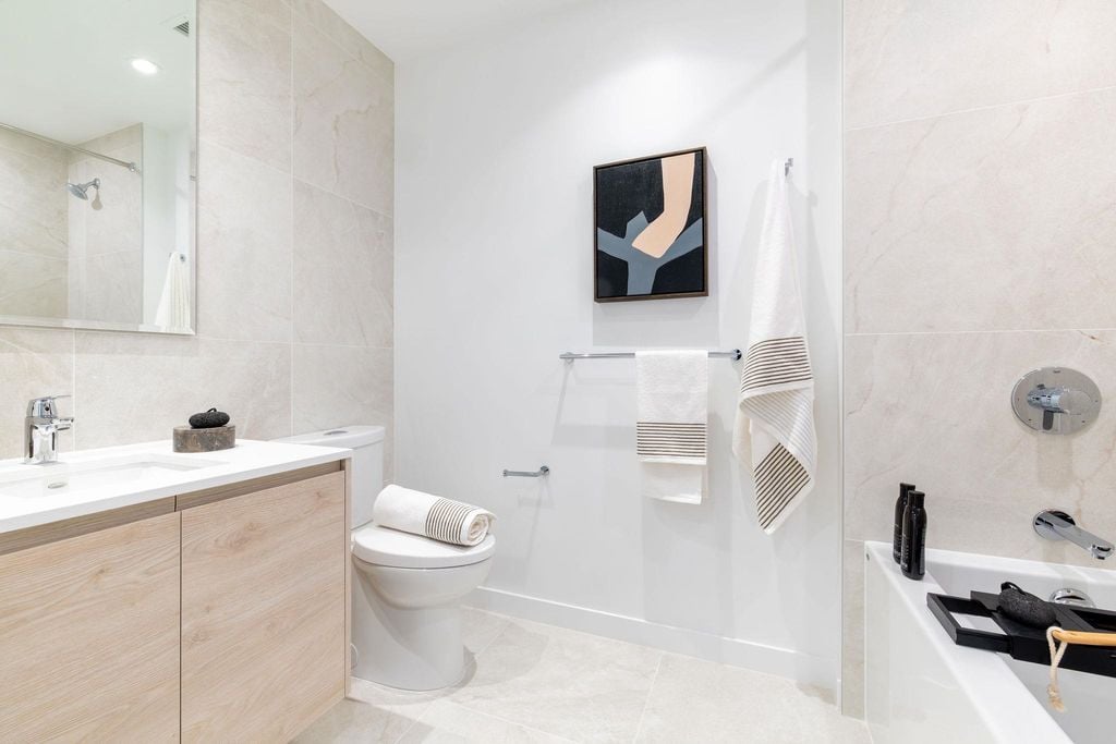 680 Quayside Drive 3406, New Westminster