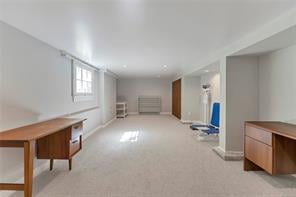 1636 Hollywood Cres
