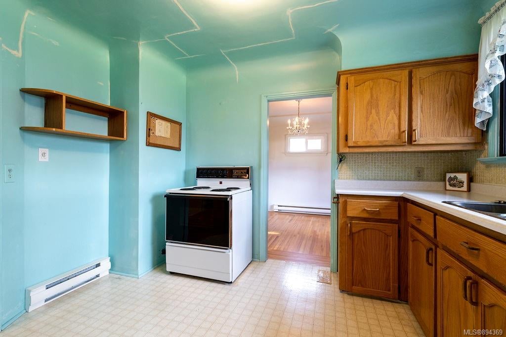 1141 Oxford St