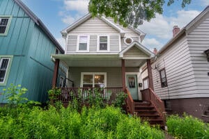 Charming and updated in River West!