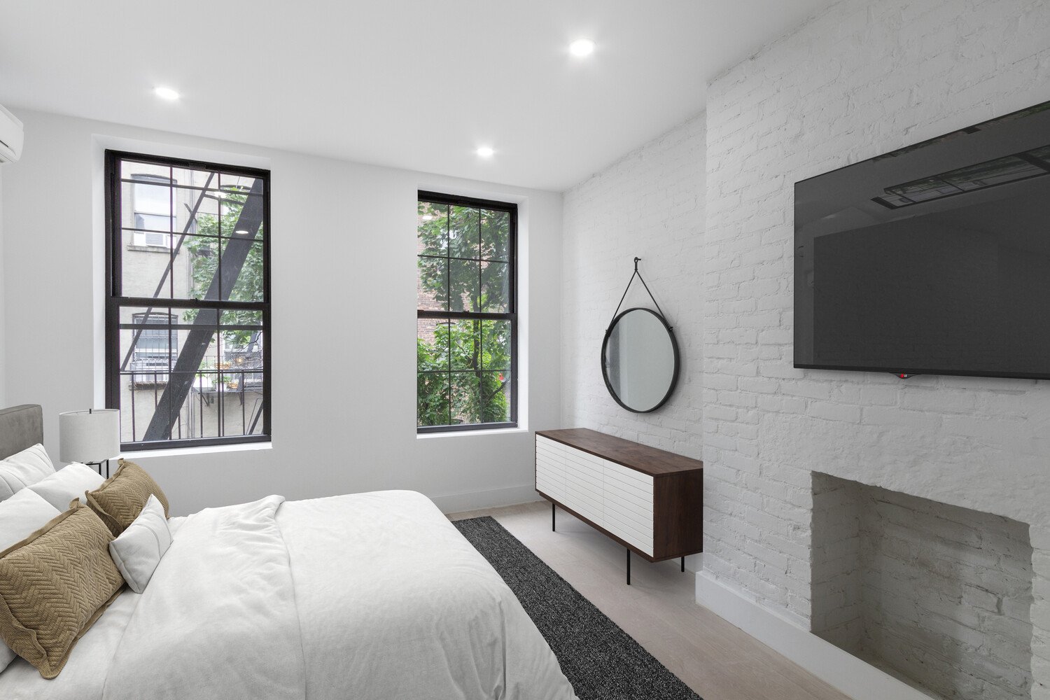 47 Saint Marks Place, Apt 2E
