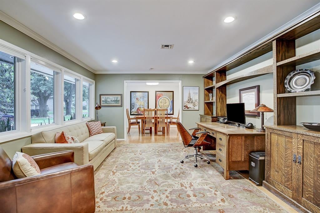 12310 Perthshire Rd