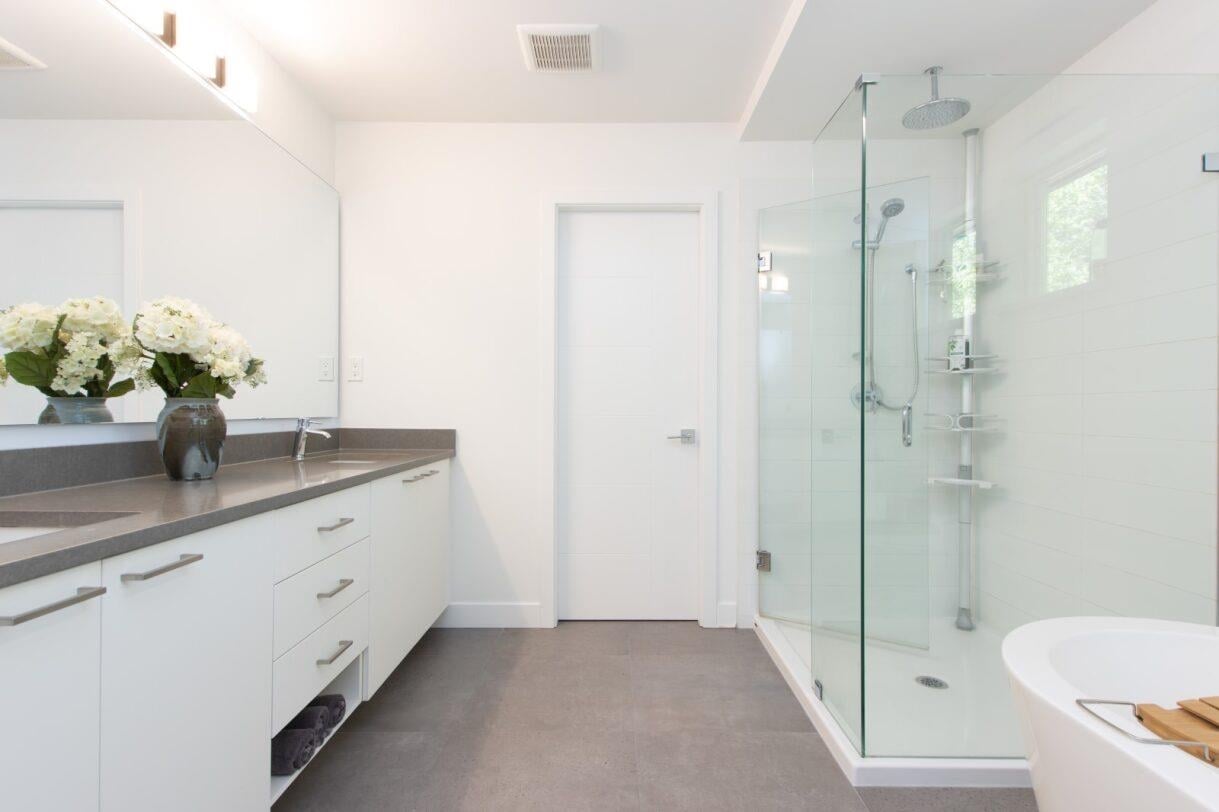 39253 Falcon Cres