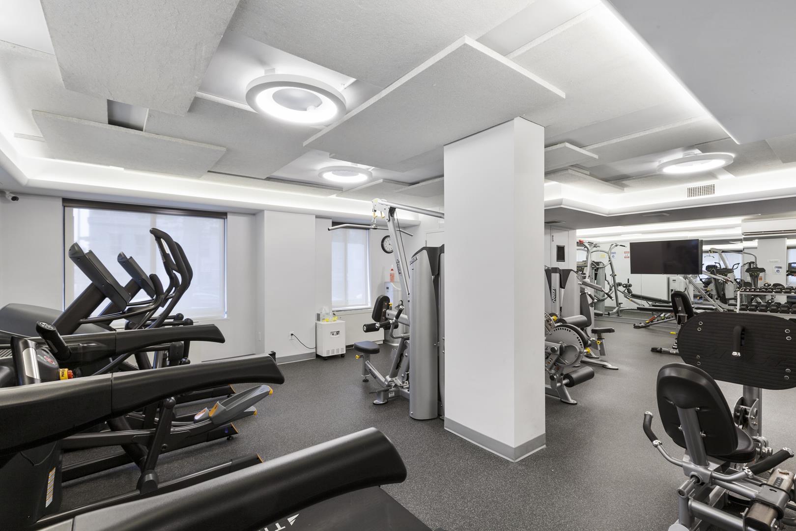 10 East End Avenue, Apt 11-C
