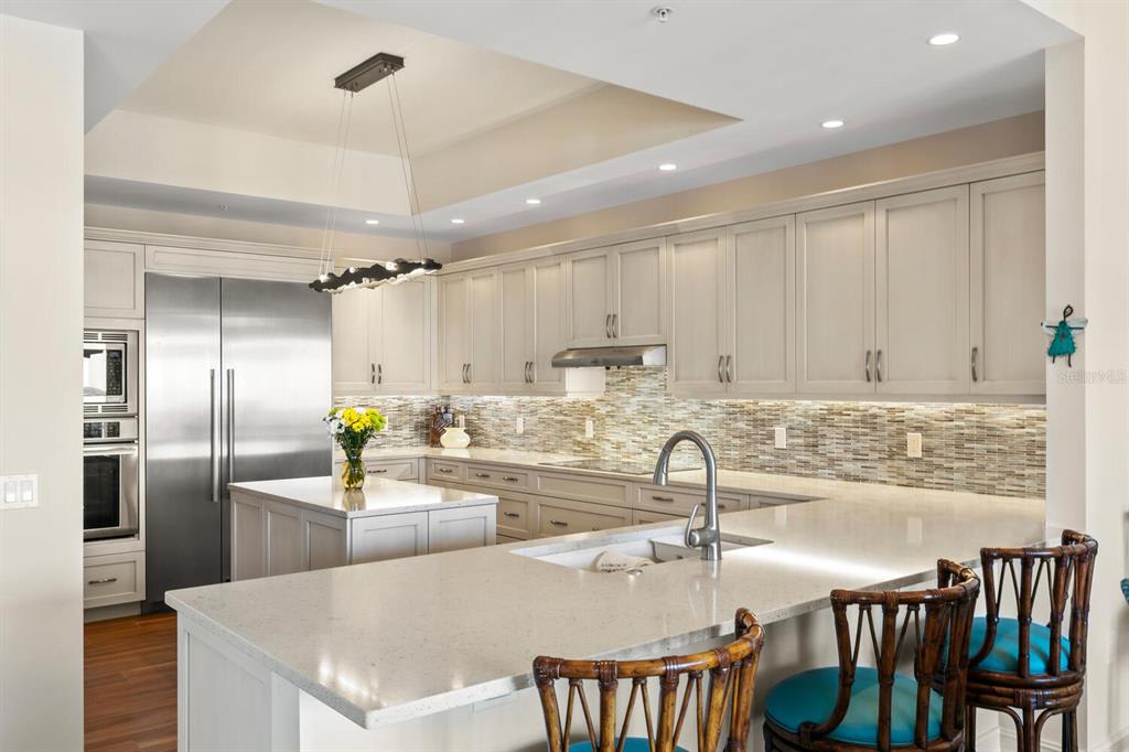 1111 RITZ CARLTON DRIVE Unit: 1701