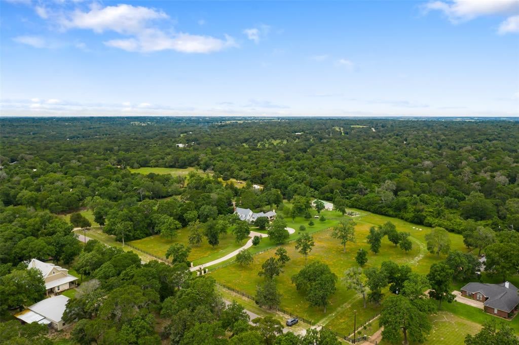 461 Piney Creek Rd Bellville, Tx 77418