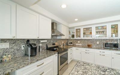 11 SUNSET DR #101