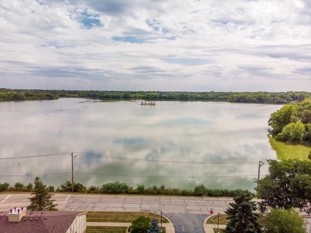 210 Queens Cove
