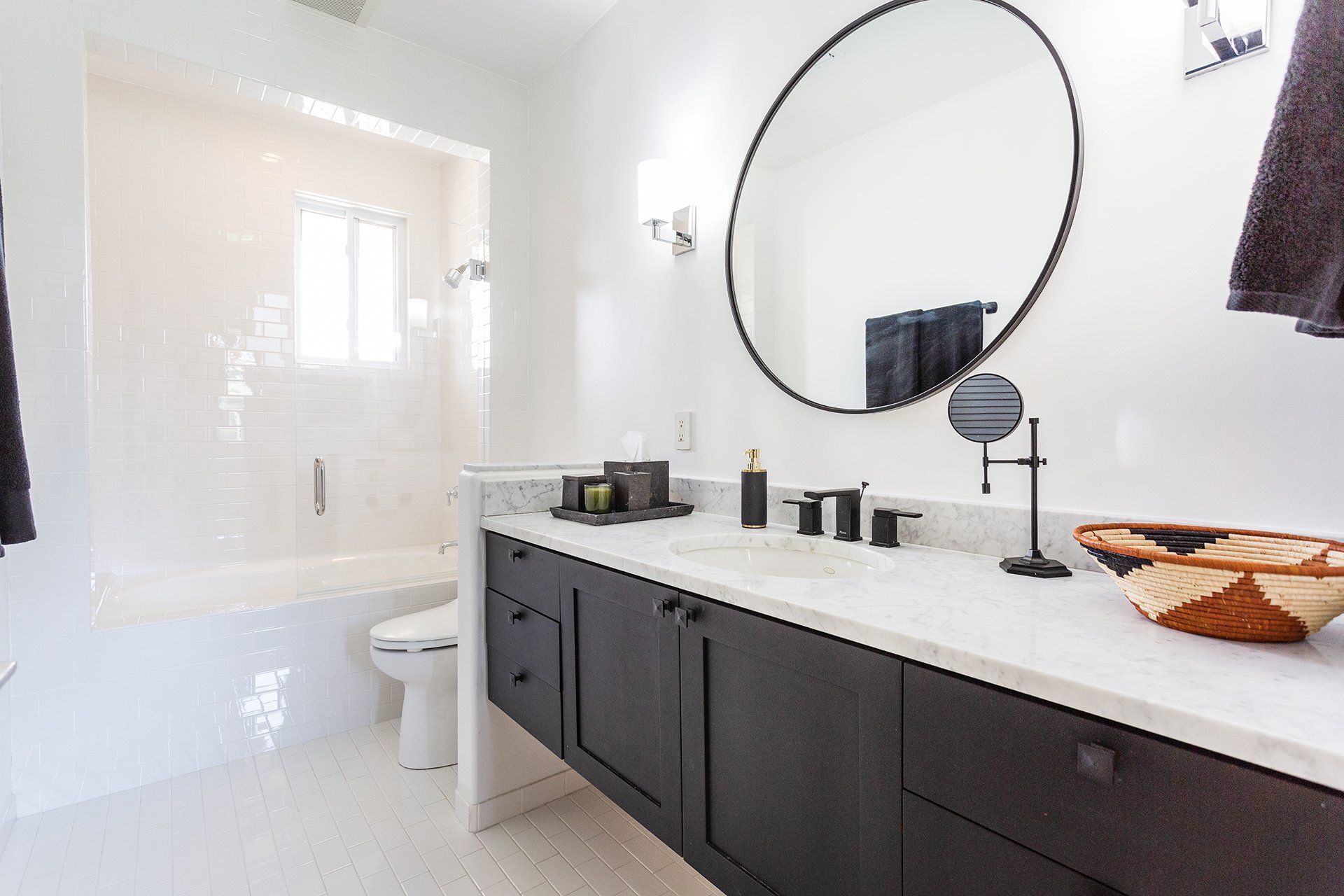 2943 Club Dr, Cheviot Hills