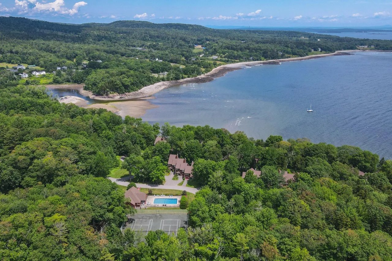 New Condo Listing! 25 Harbor Drive, Lincolnville, Maine – $450,000