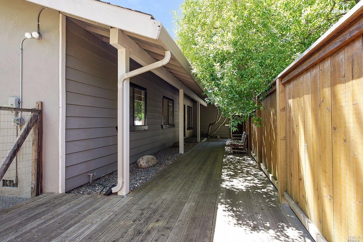 87 Santa Maria Dr