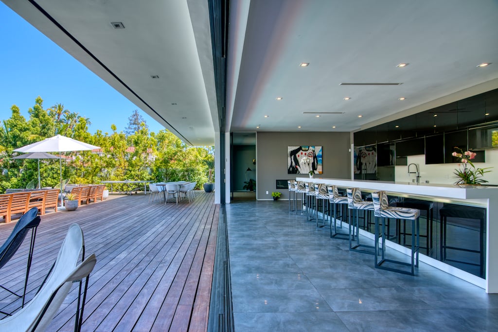 Eminence Horizon