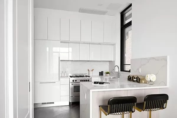 88 Withers St. Unit: 4-D