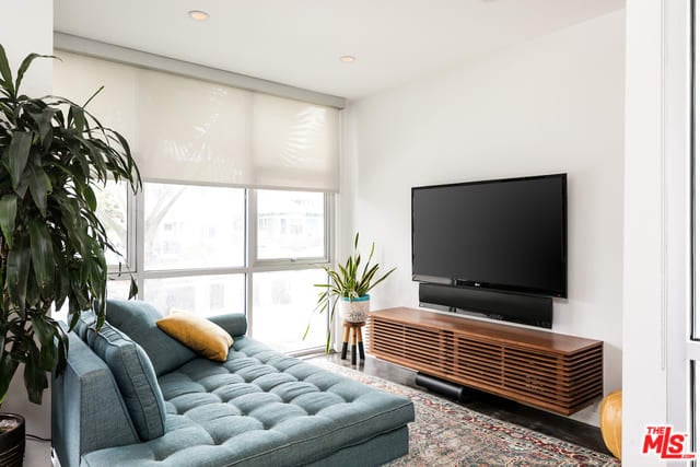 125 Pacific St #1