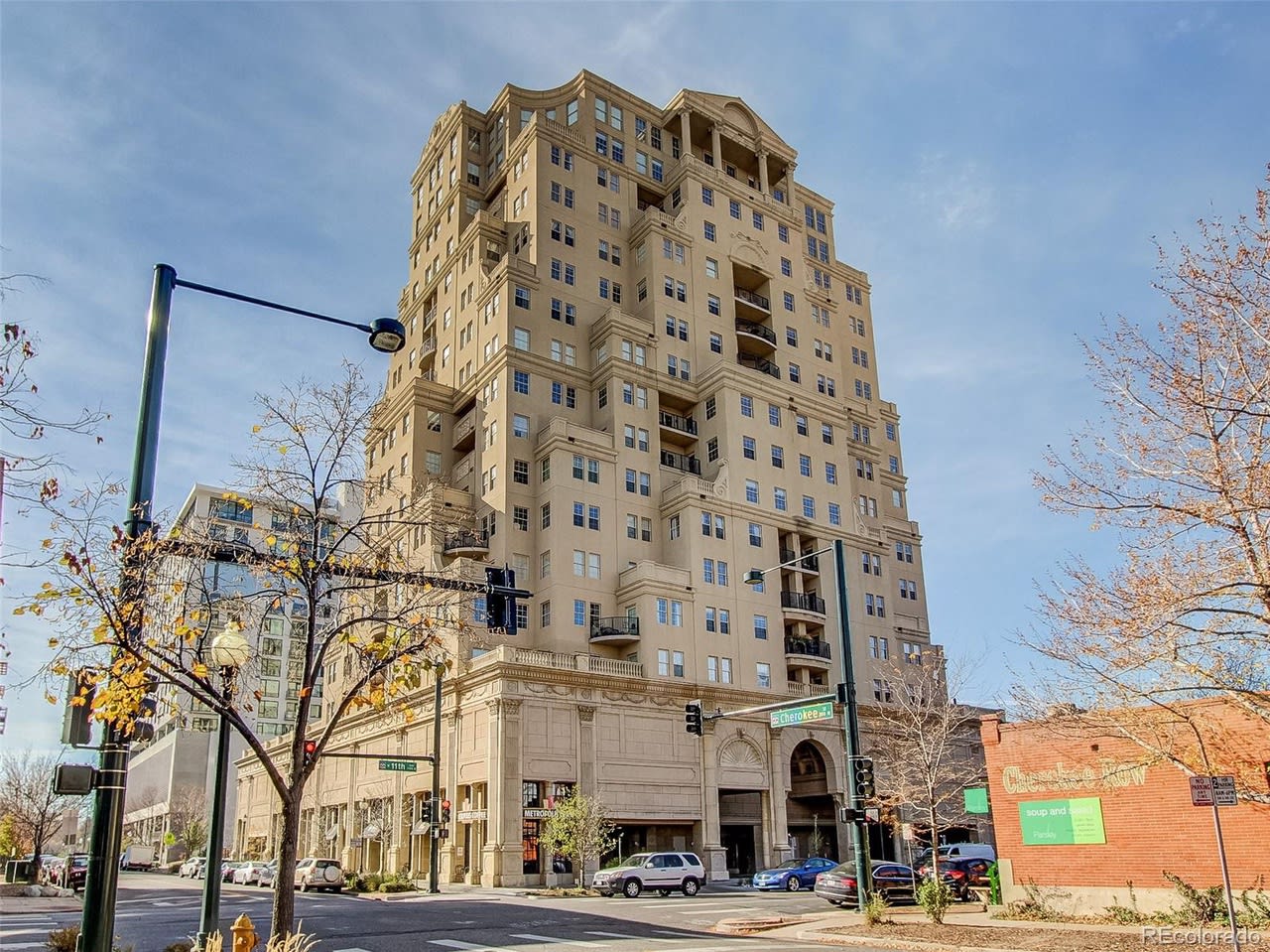 300 W 11th Ave #16D