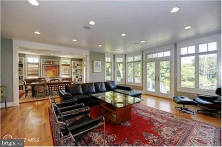 920 Crk Dr