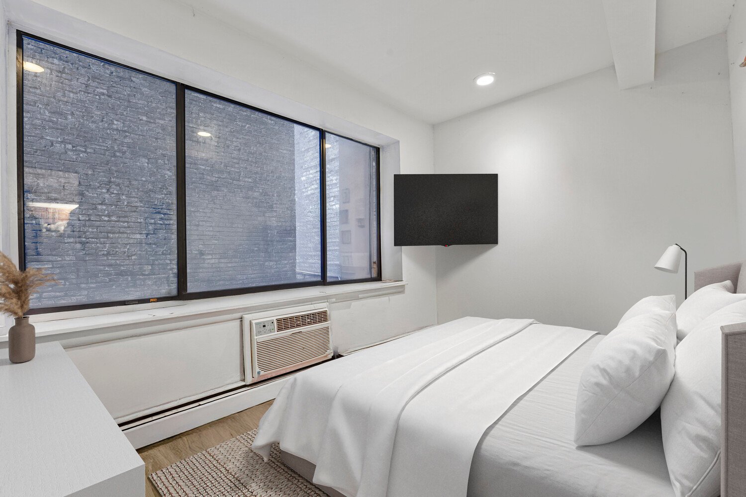 61 Lexington Avenue, Apt 2G